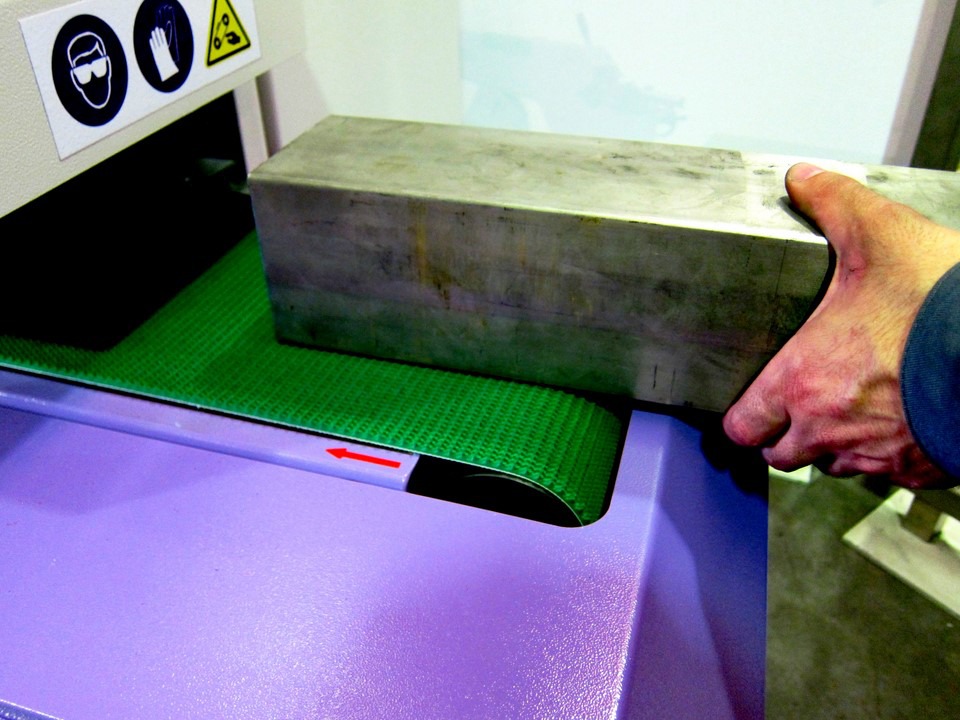 B3 FG220 Square tube finishing machine